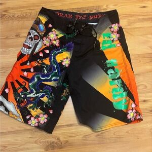 Ed Hardy board shorts Sz 33 Vibrant Graphic Men Shorts